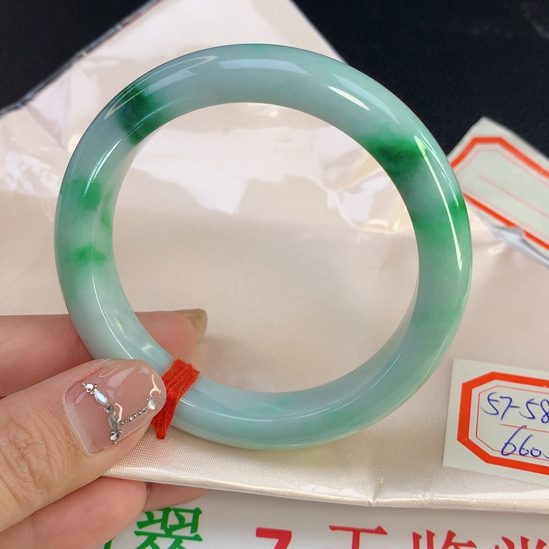 翡翠手镯未镶嵌遥*天然A货翡翠051