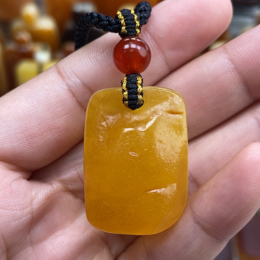 【闪购商品】琥珀颈饰未镶嵌