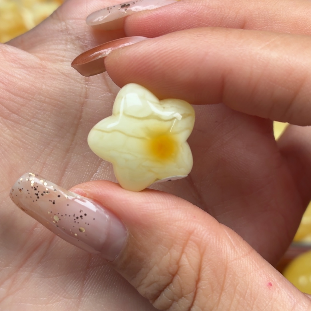 琥珀未镶嵌裸石蜜蜡