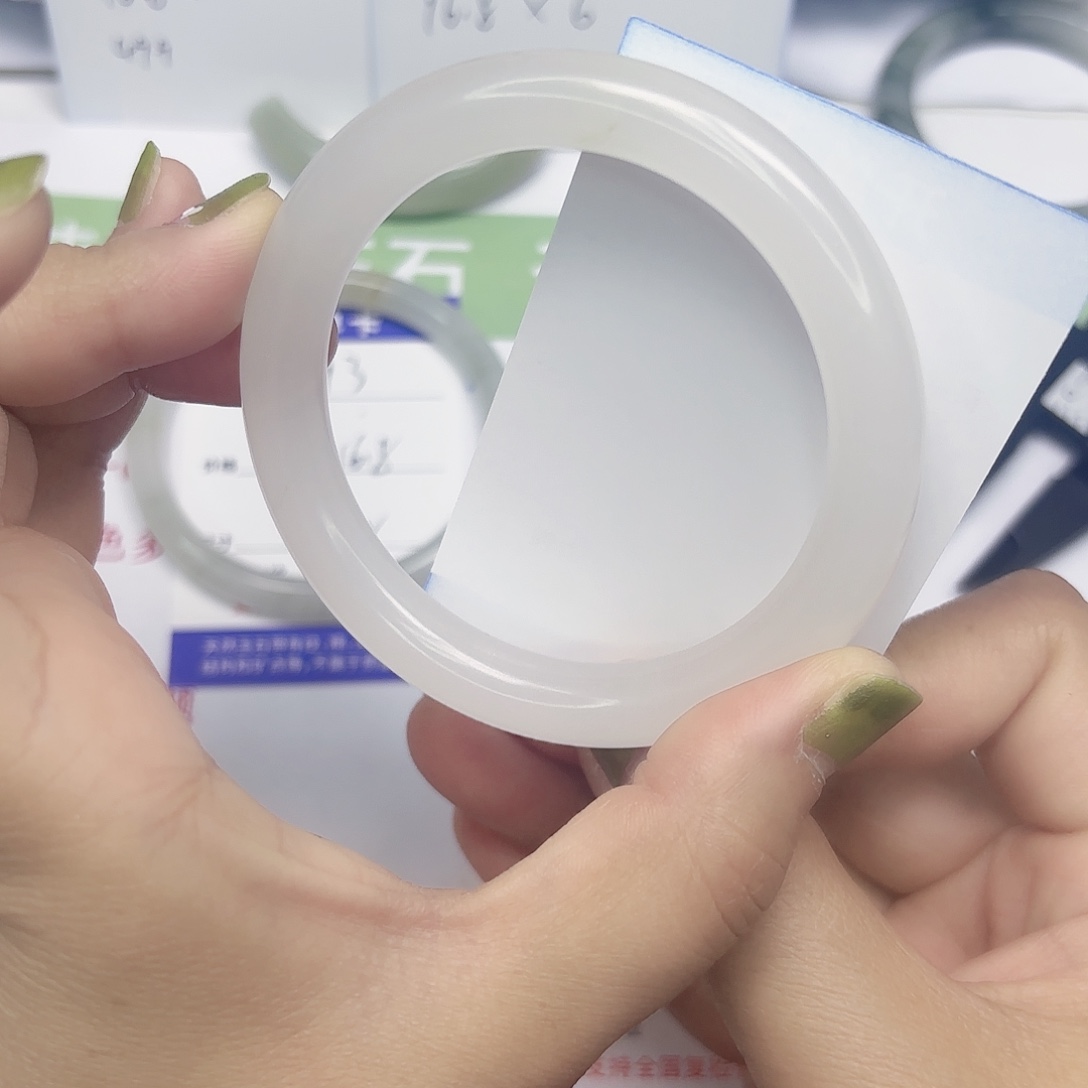 石英质玉未镶嵌手镯94/5859