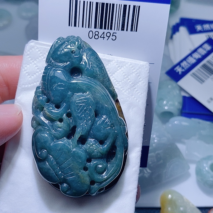 翡翠未镶嵌颈饰天光墟翡翠市场现金代购