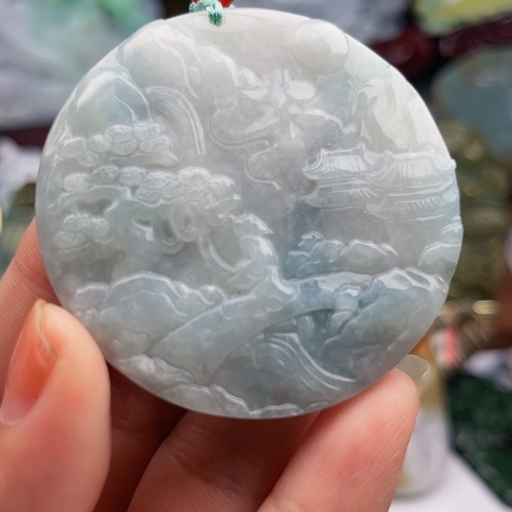 翡翠未镶嵌颈饰挂件