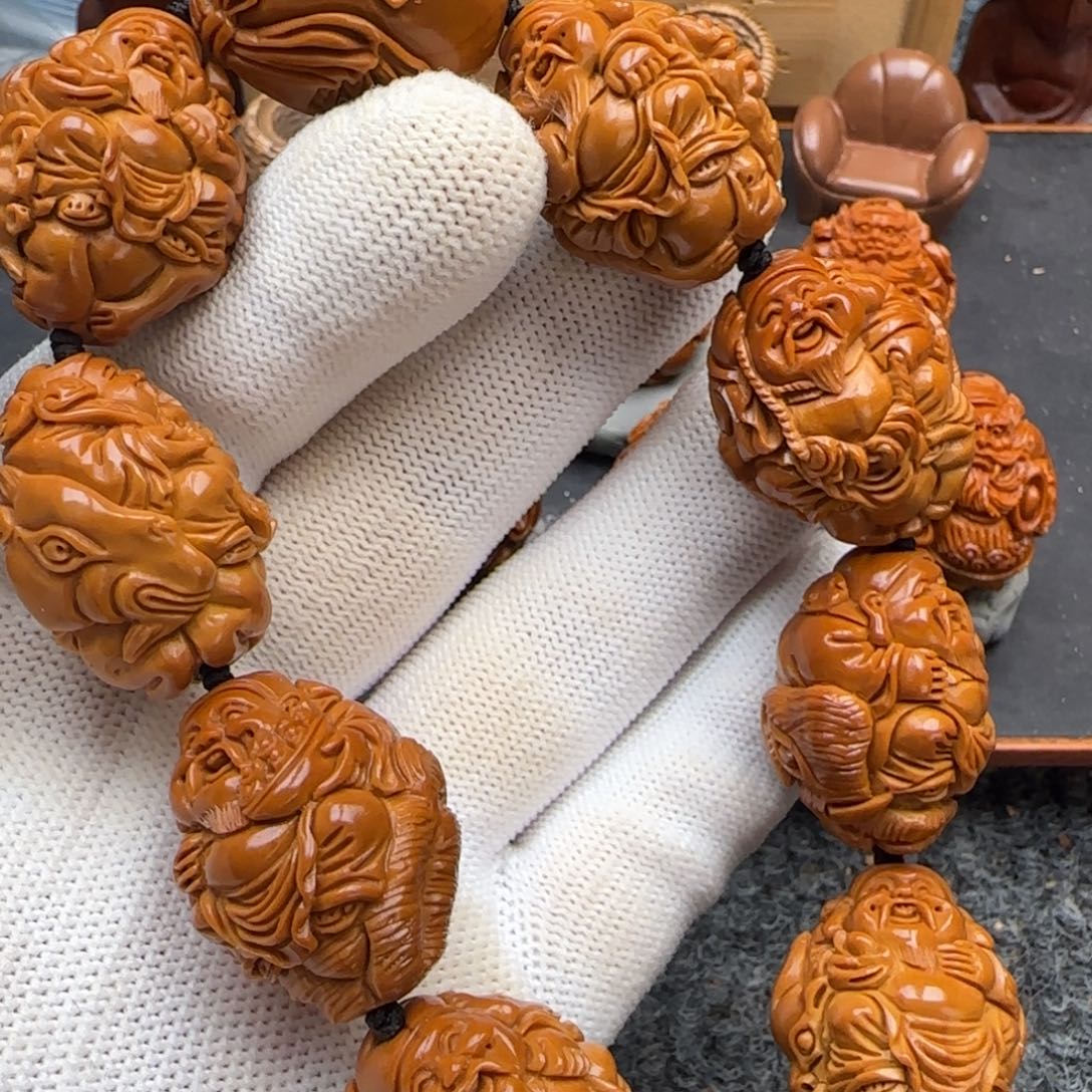 橄榄核吊坠……………………