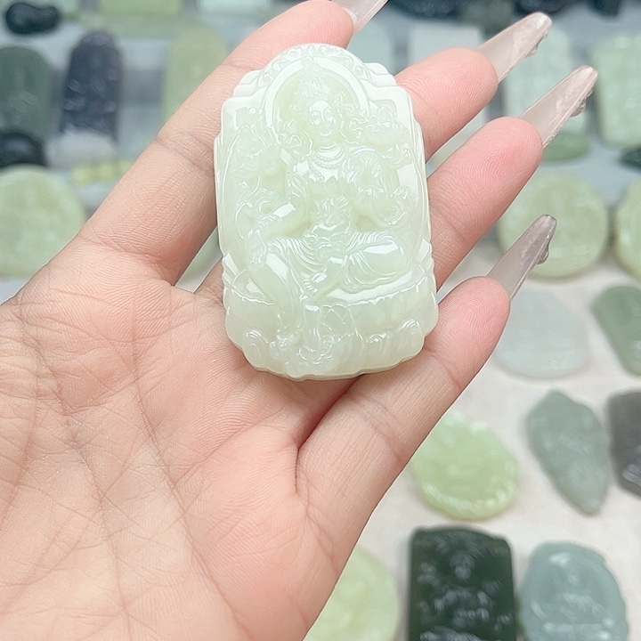 和田玉未镶嵌颈饰