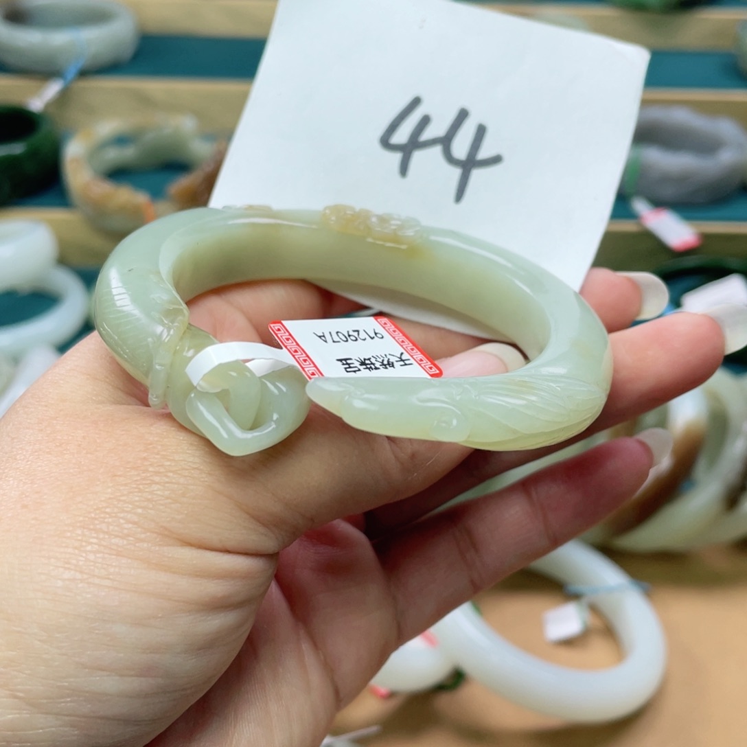 未镶嵌手镯和田玉圈口59