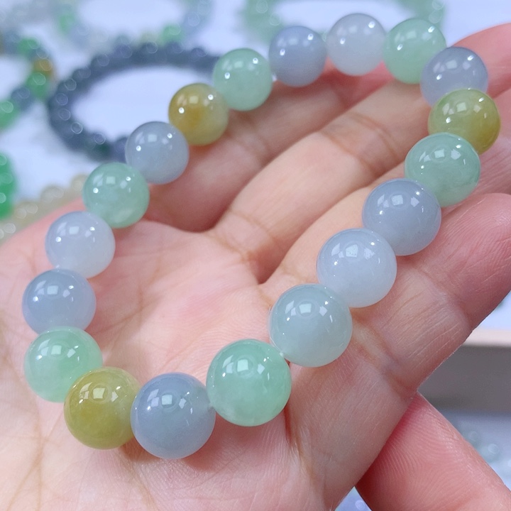 翡翠手链未镶嵌翡翠