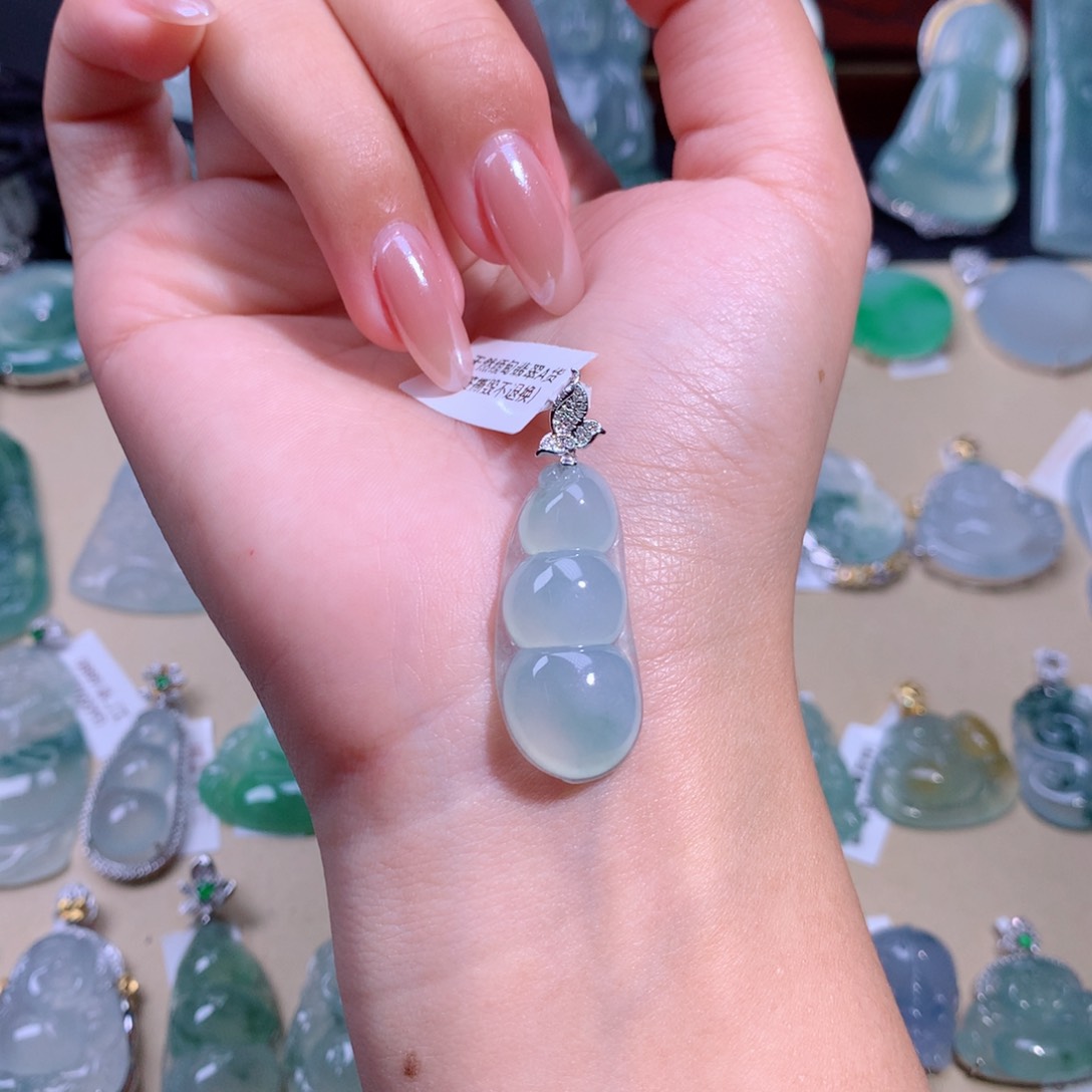 翡翠吊坠(不含链)18K金镶嵌