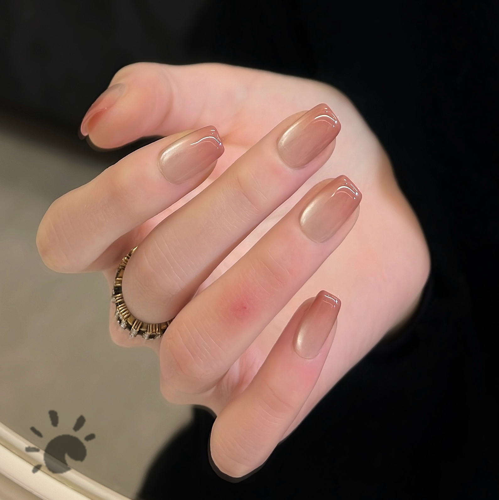 「粉霜」裸色渐变侧光猫眼冰透显白纯欲春夏流行穿戴式纯手工穿戴甲