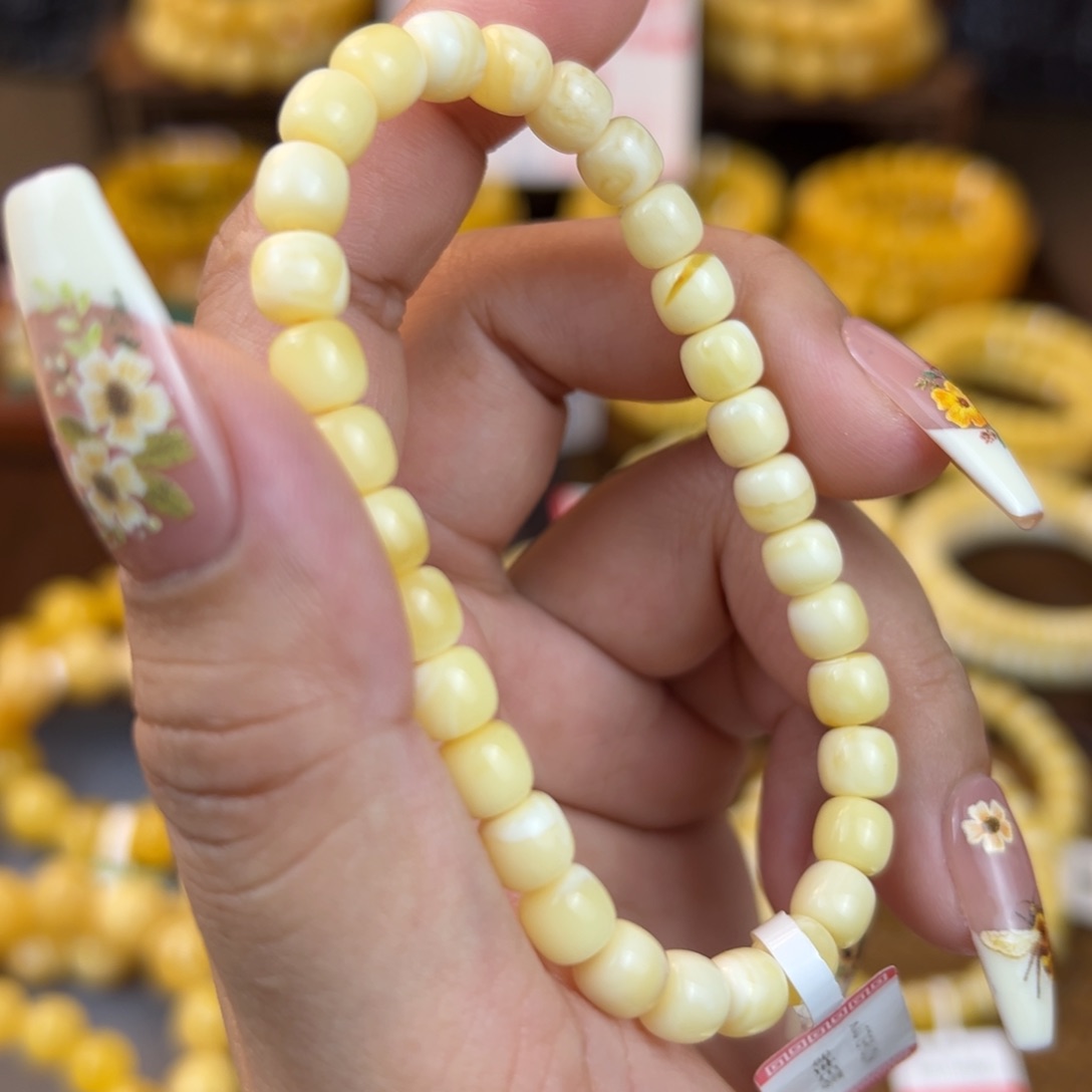 琥珀裸石未镶嵌ojjjjjnnnnnm