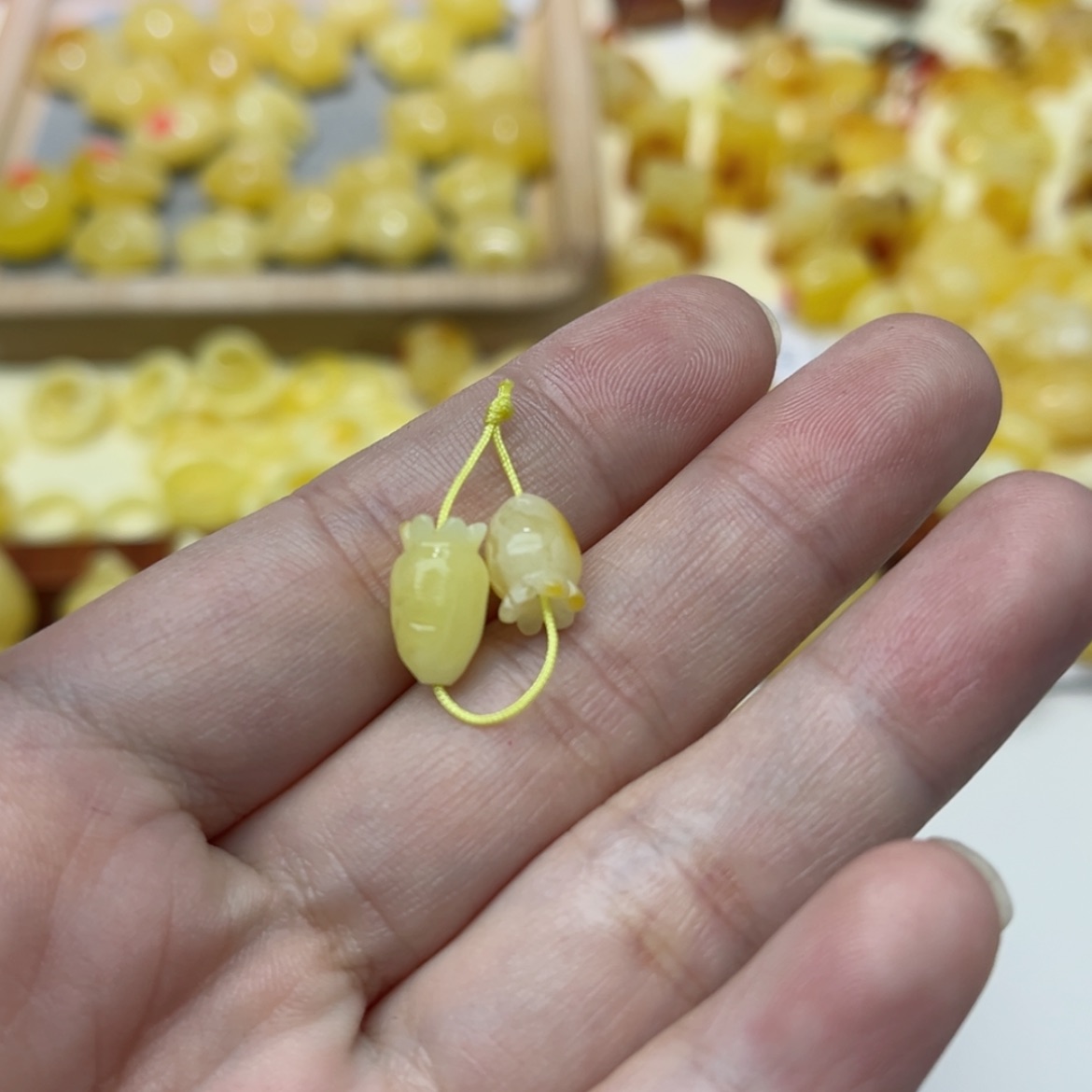 【闪购商品】蜜蜡裸石未镶嵌配饰