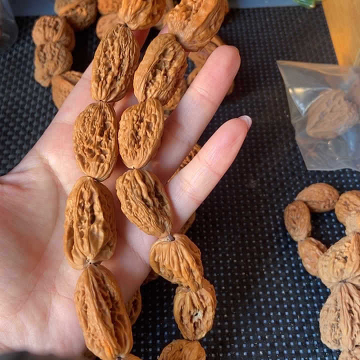 吊坠猴头核桃白**J瓜子