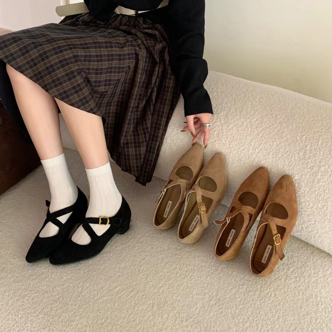 K6533-2法式绒面尖头内增高单鞋2025新款浅口交叉扣玛丽珍鞋女鞋