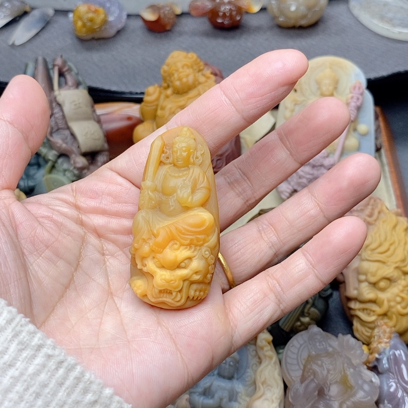 【闪购商品】定制石英质玉吊坠未镶嵌