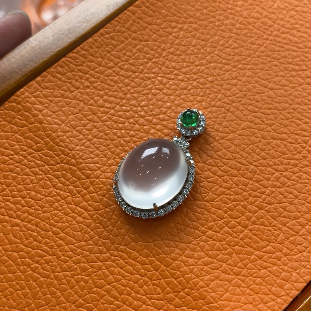 石英质玉吊坠(赠链)银S925镶嵌