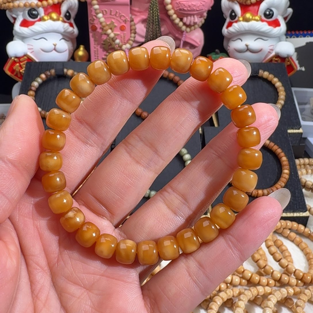 解***博龙脊菩提手串卡八玉化老型手串