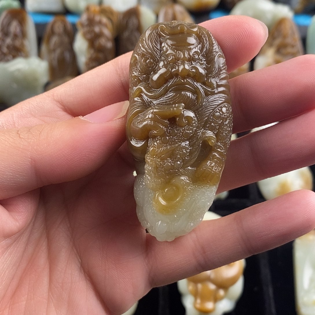 和田玉未镶嵌挂件