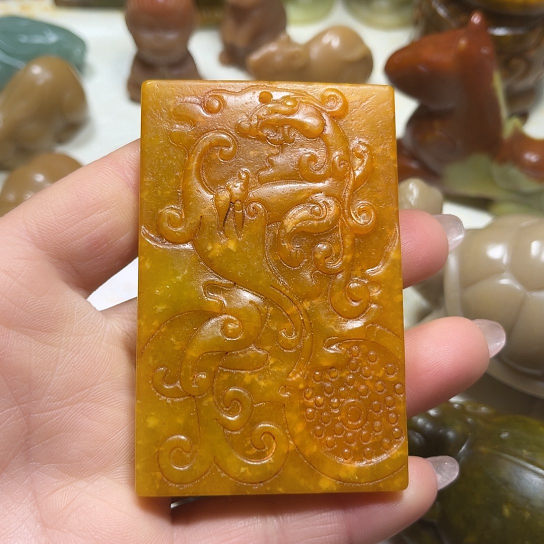 白玉菩提吊坠白玉菩提吊坠