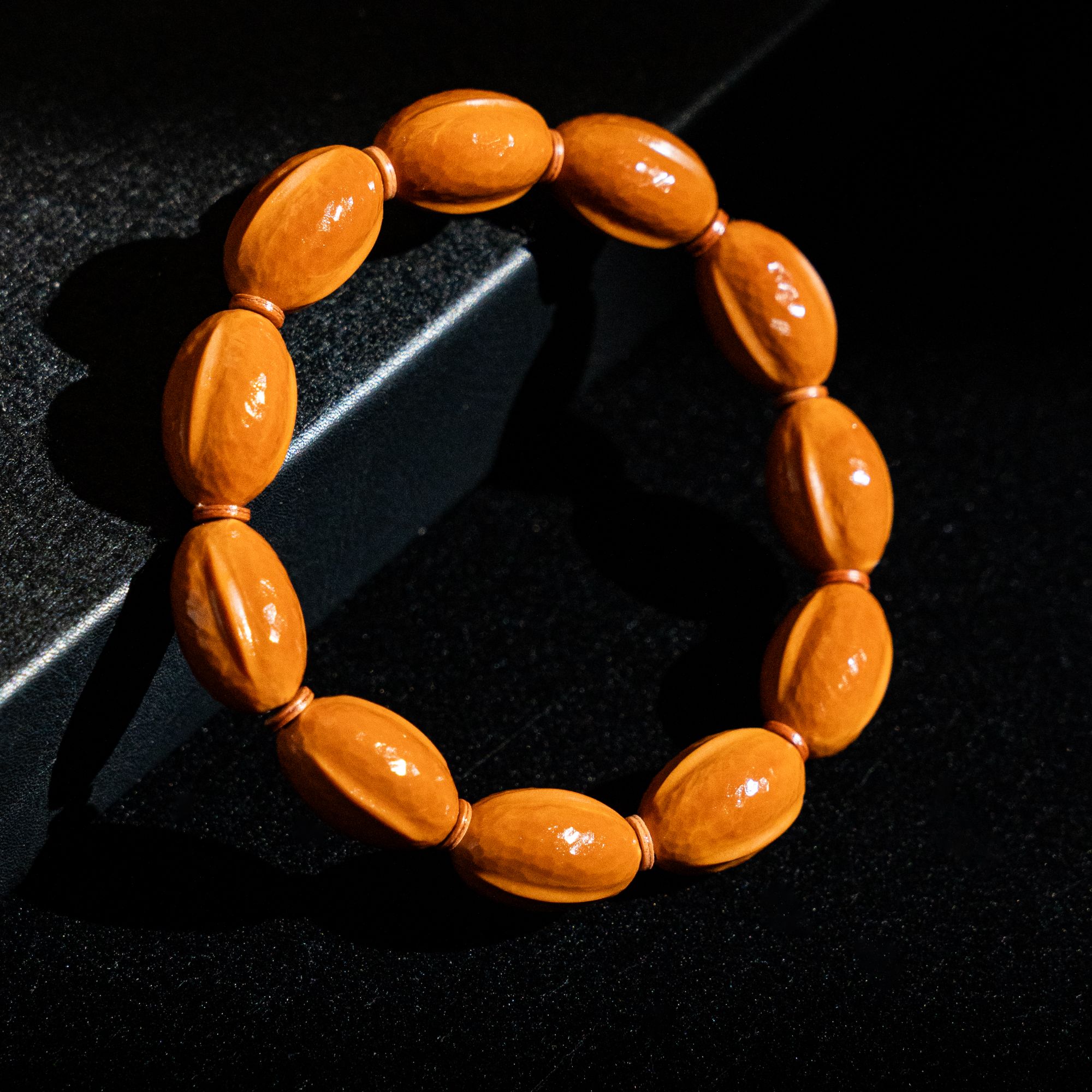 观渡-【钻面鲨鱼背】红油核 刀铲 小鲨鱼背 橄榄核小众文玩手串