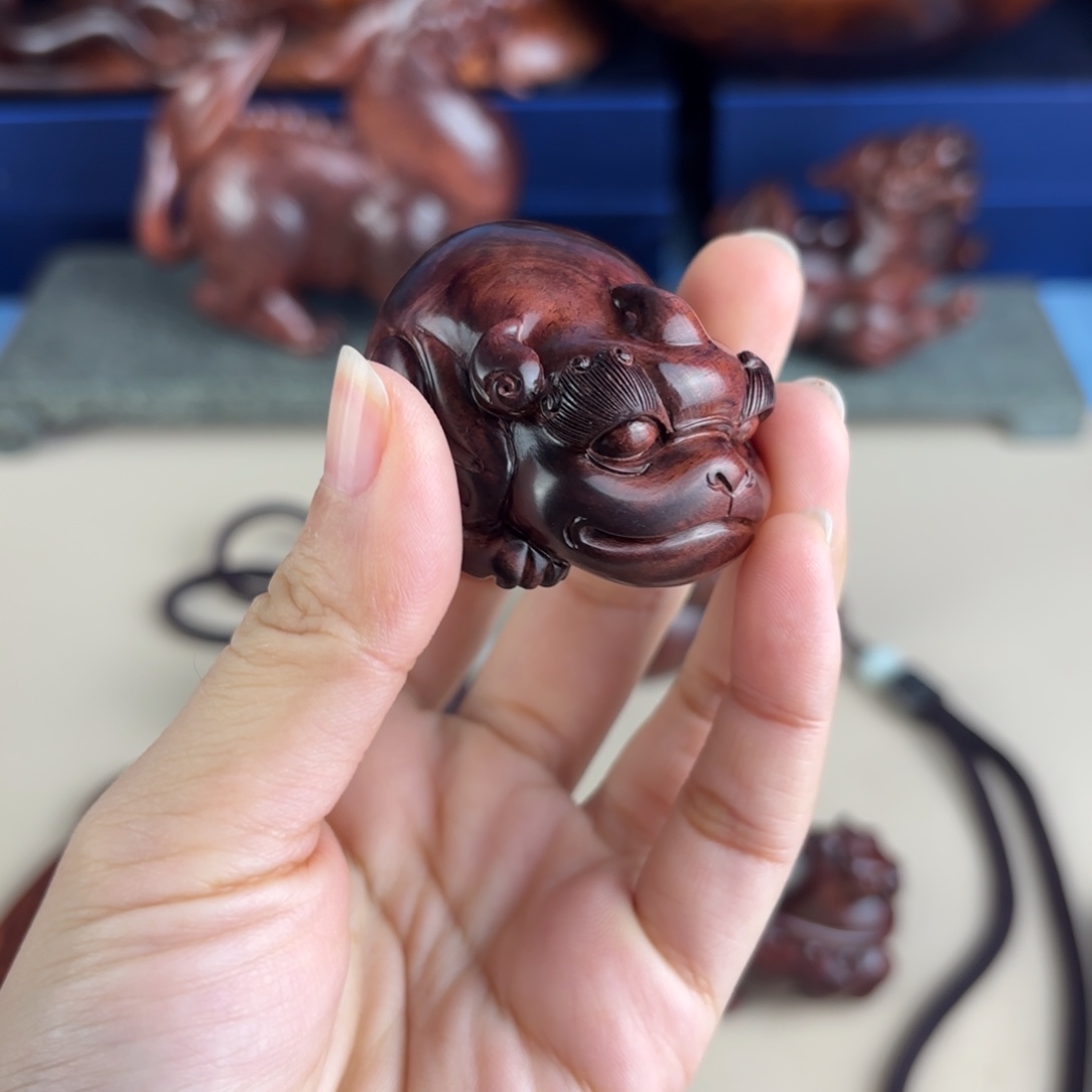 黄花梨/降香黄檀把件