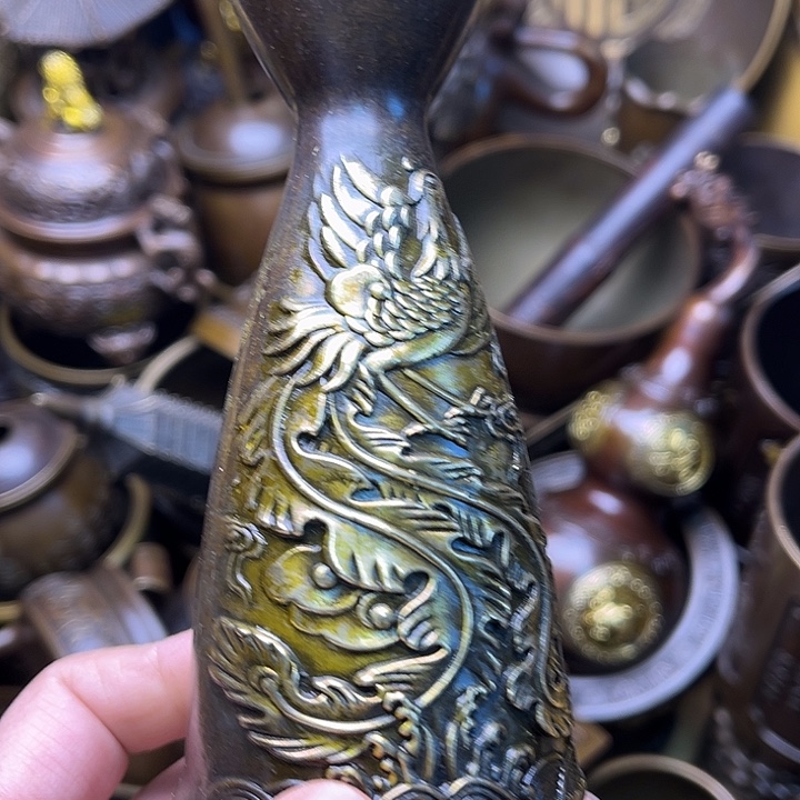 铜33468597688767889988