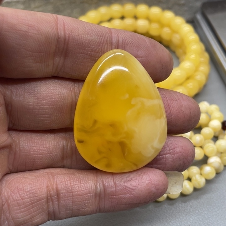 琥珀未镶嵌裸石水滴