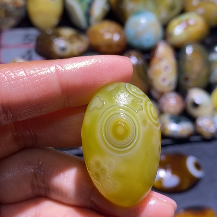 玛瑙/玉髓未镶嵌珠宝半成品153