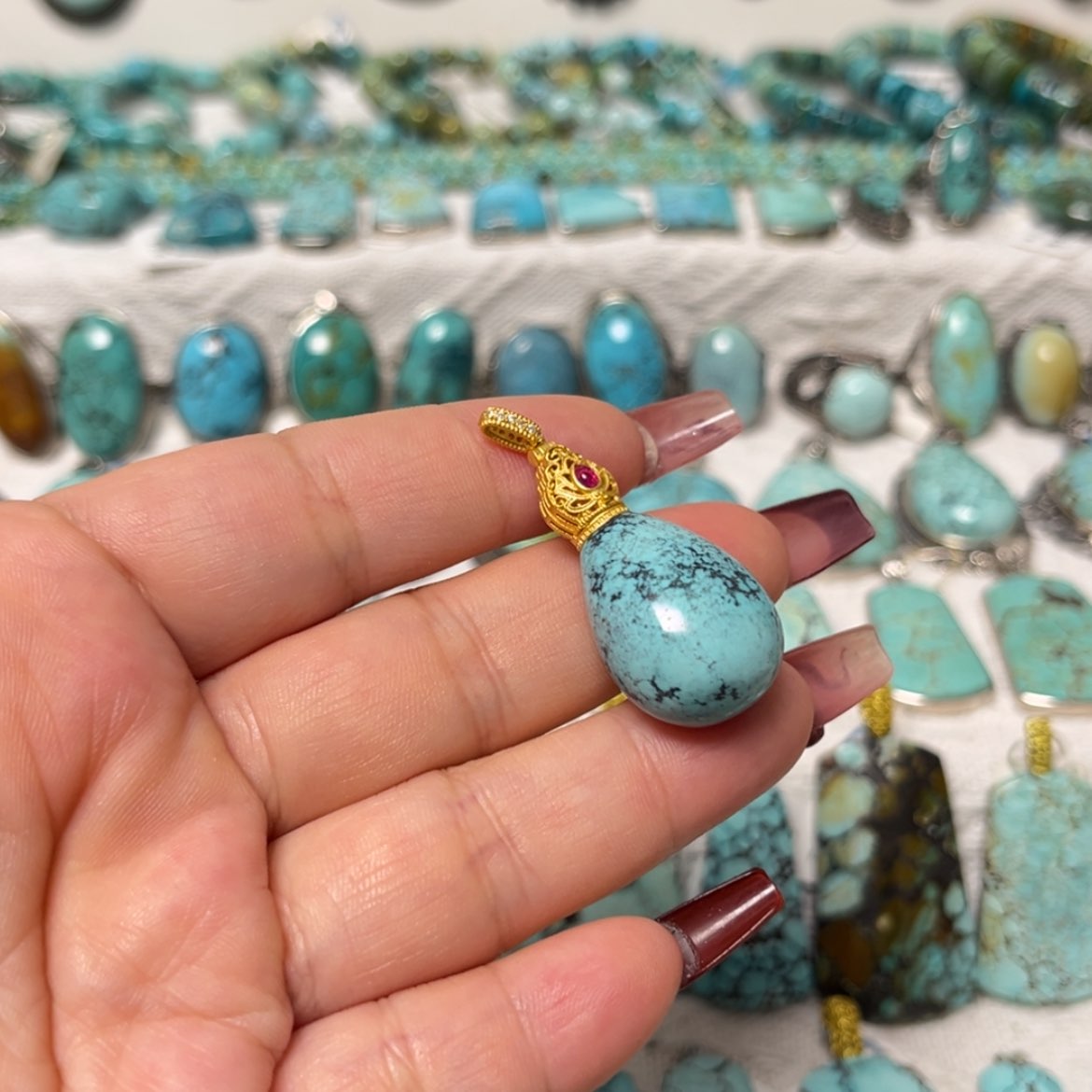 【闪购商品】未镶嵌绿松石珠宝奇石