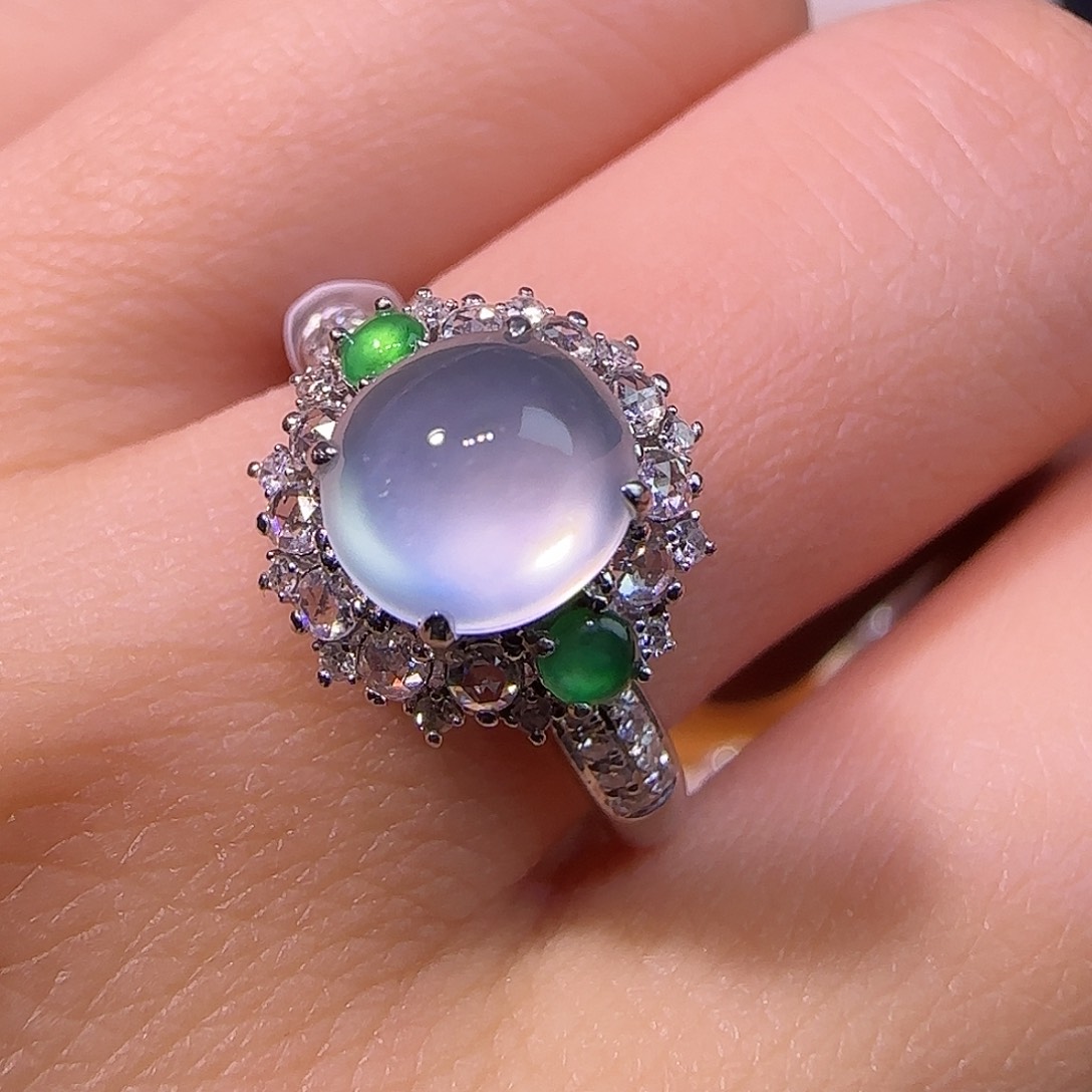 翡翠18K金镶嵌戒指