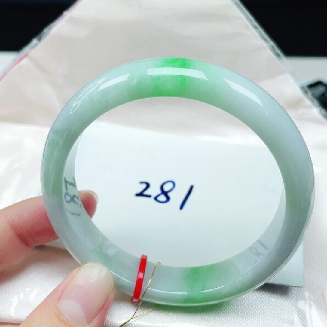 翡翠未镶嵌手镯正圈54.6