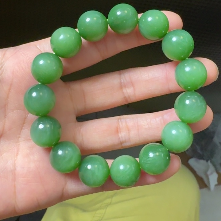 颈饰未镶嵌和田玉荧光猫眼卡14粉阳绿