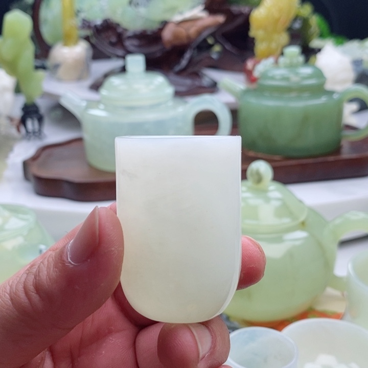 岫玉四大名玉杯未镶嵌