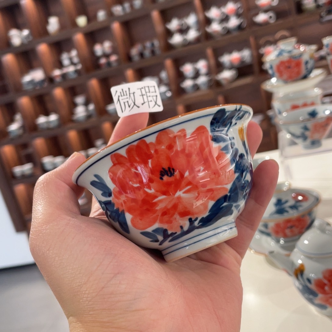 釉下手绘茶具微瑕