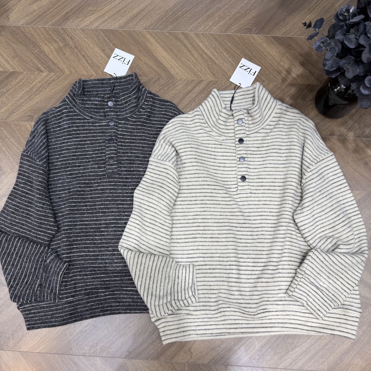 现货！冬季软糯绒半高领条纹卫衣～韩系慵懒感休闲款