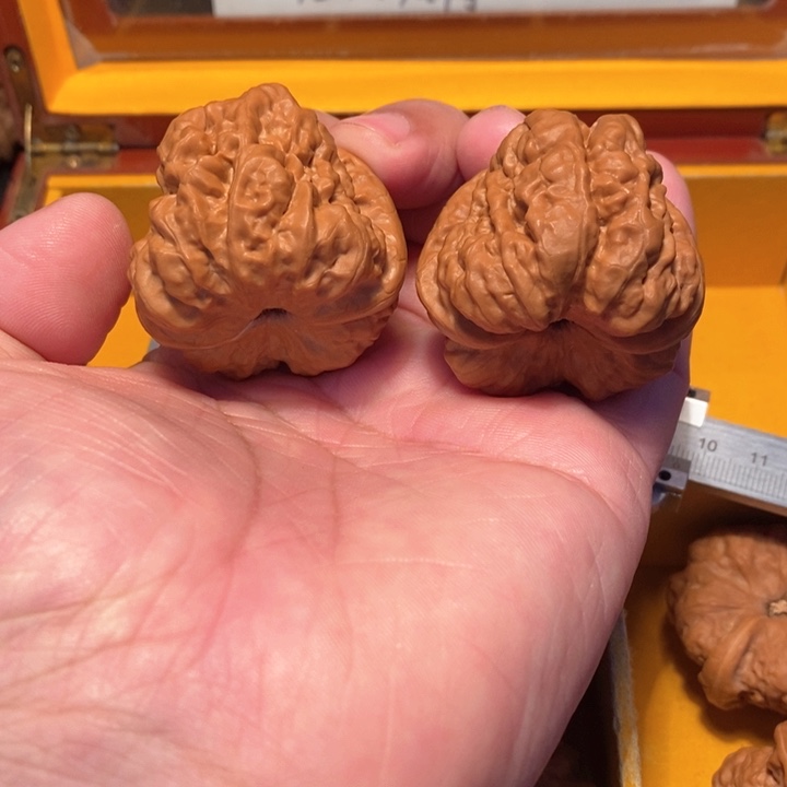 文玩核桃吊坠Z00000360