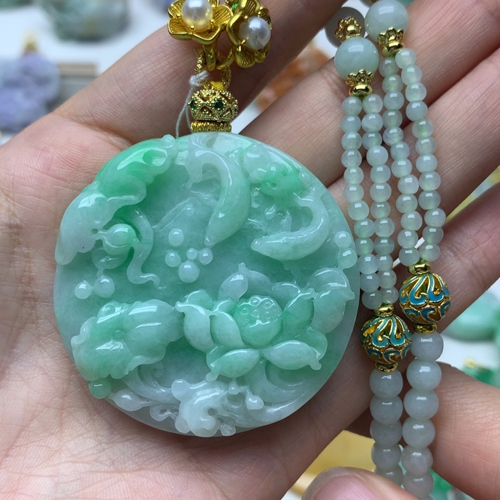 颈饰未镶嵌翡翠翡翠