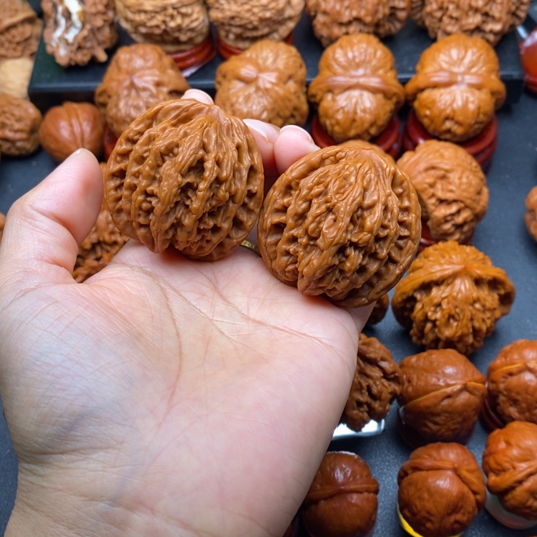 文玩核桃把件42虎头