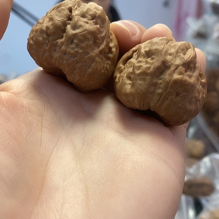 把件文玩核桃37.5红皮蛤蟆头
