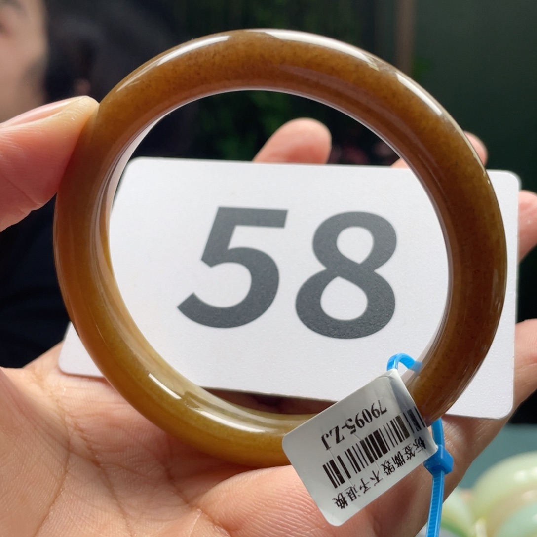 【闪购商品】和田玉手镯未镶嵌