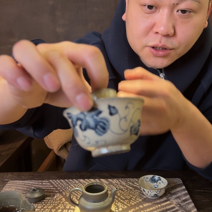 盖碗。                 