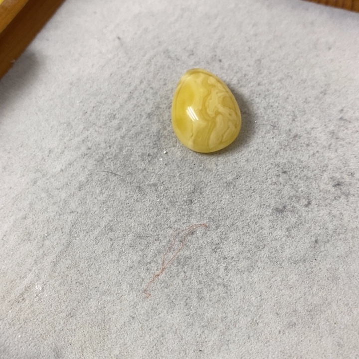 蜜蜡裸石未镶嵌吊坠