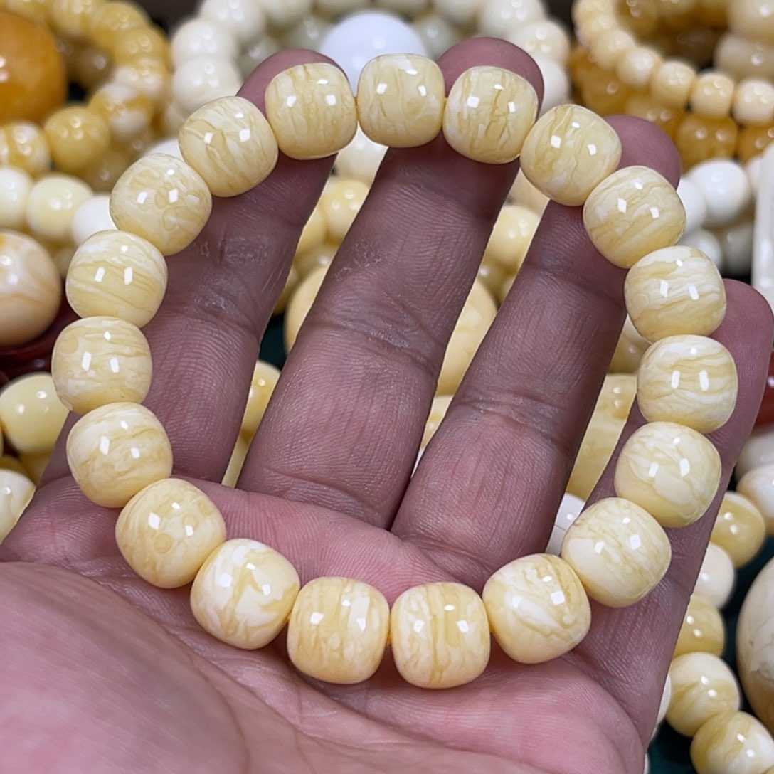 琥珀手链未镶嵌诺