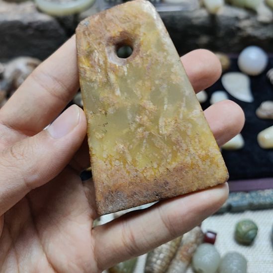 和田玉未镶嵌挂件