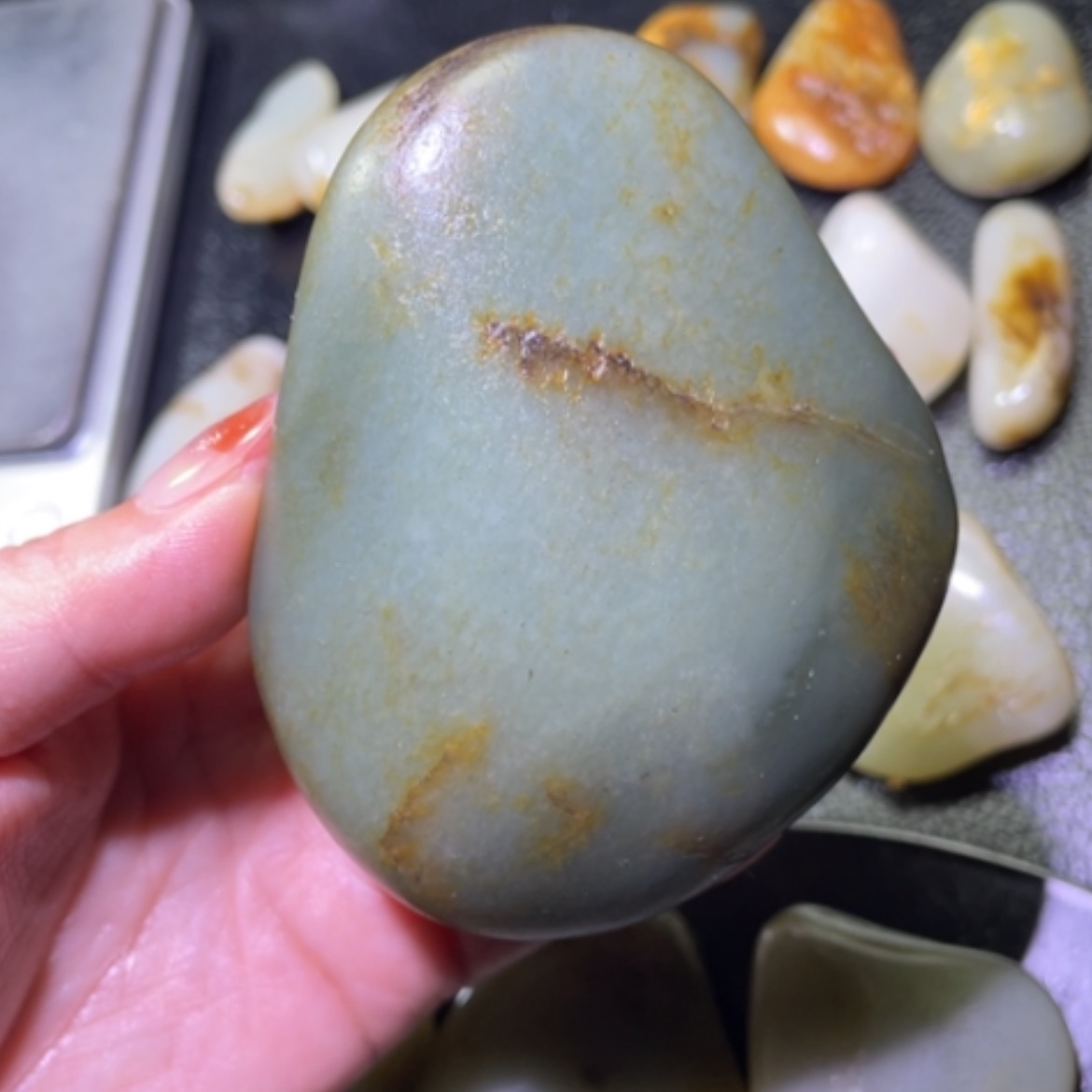 【闪购商品】颈饰未镶嵌和田玉