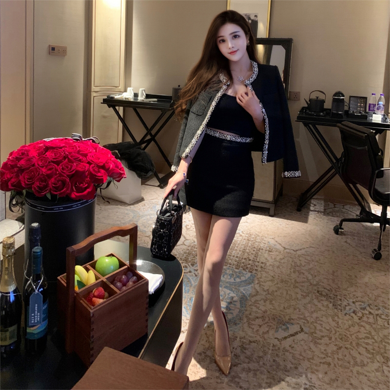 Miu家2025小香风黑色呢重工闪钻气质半裙外套套装女