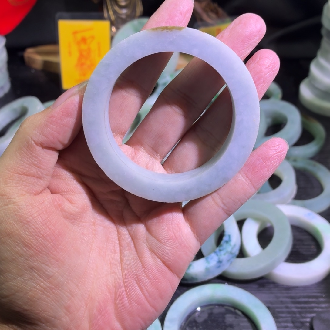 定制翡翠未镶嵌天然翡翠A货毛胚手镯定制