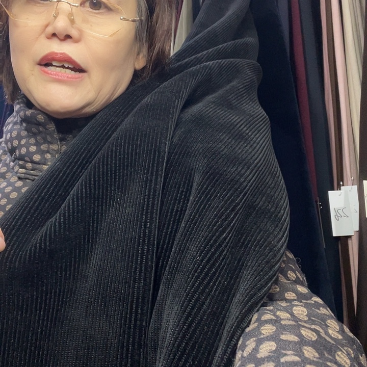 黑色小条加绒1.1米面料