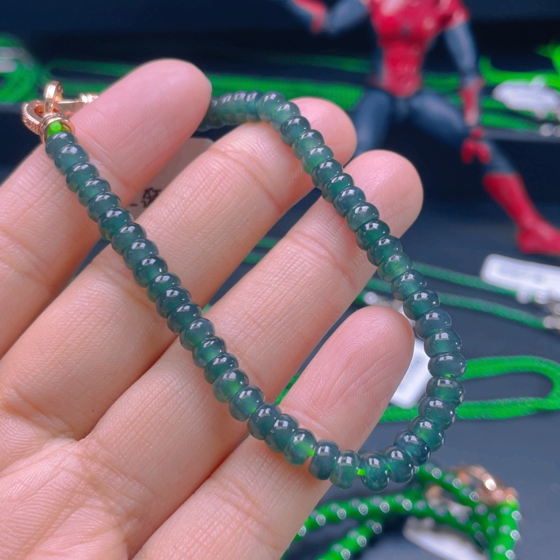 翡翠颈饰未镶嵌，1