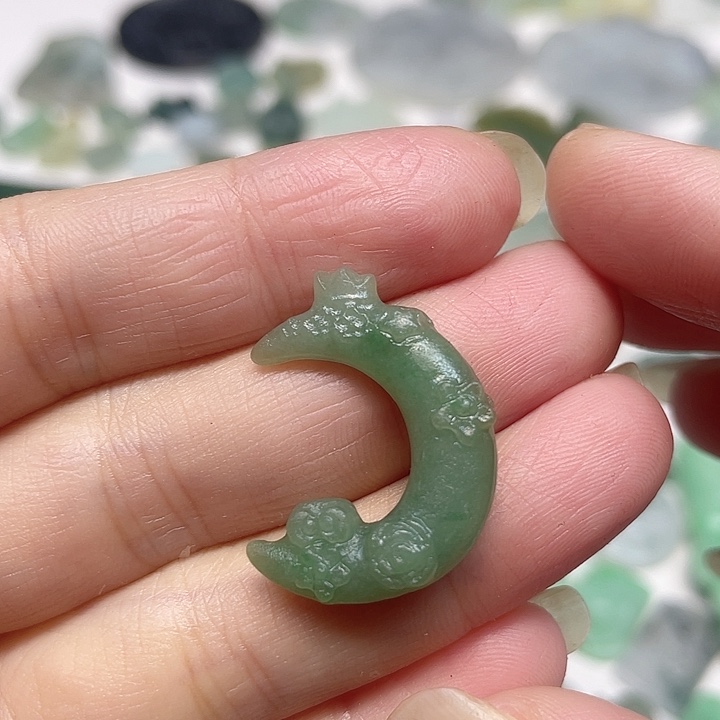 定制翡翠未镶嵌翡翠