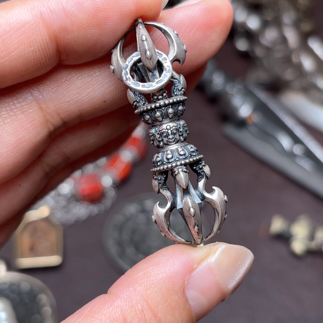 杨*融铜星月菩提吊坠项链