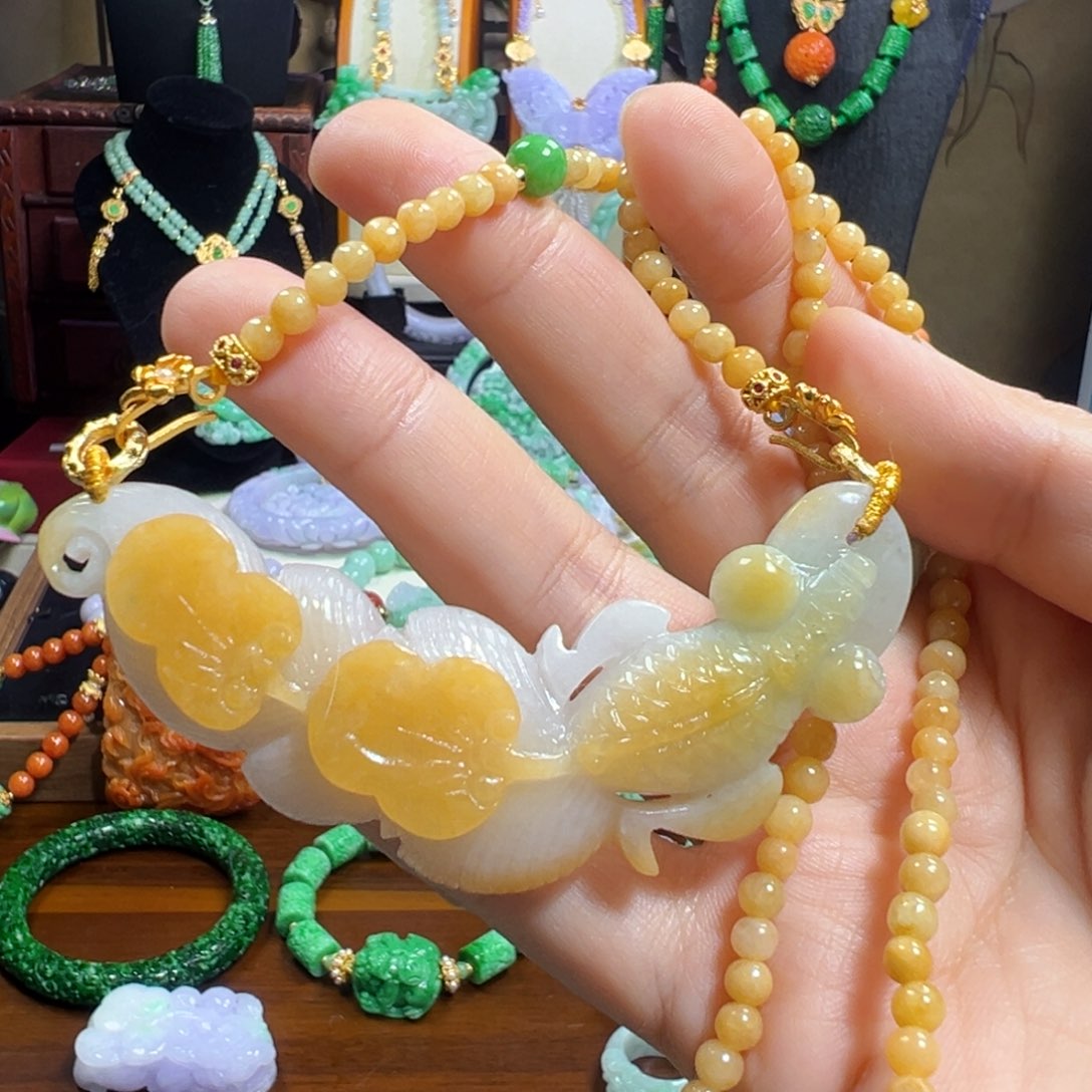 翡翠未镶嵌毛衣链锦鲤